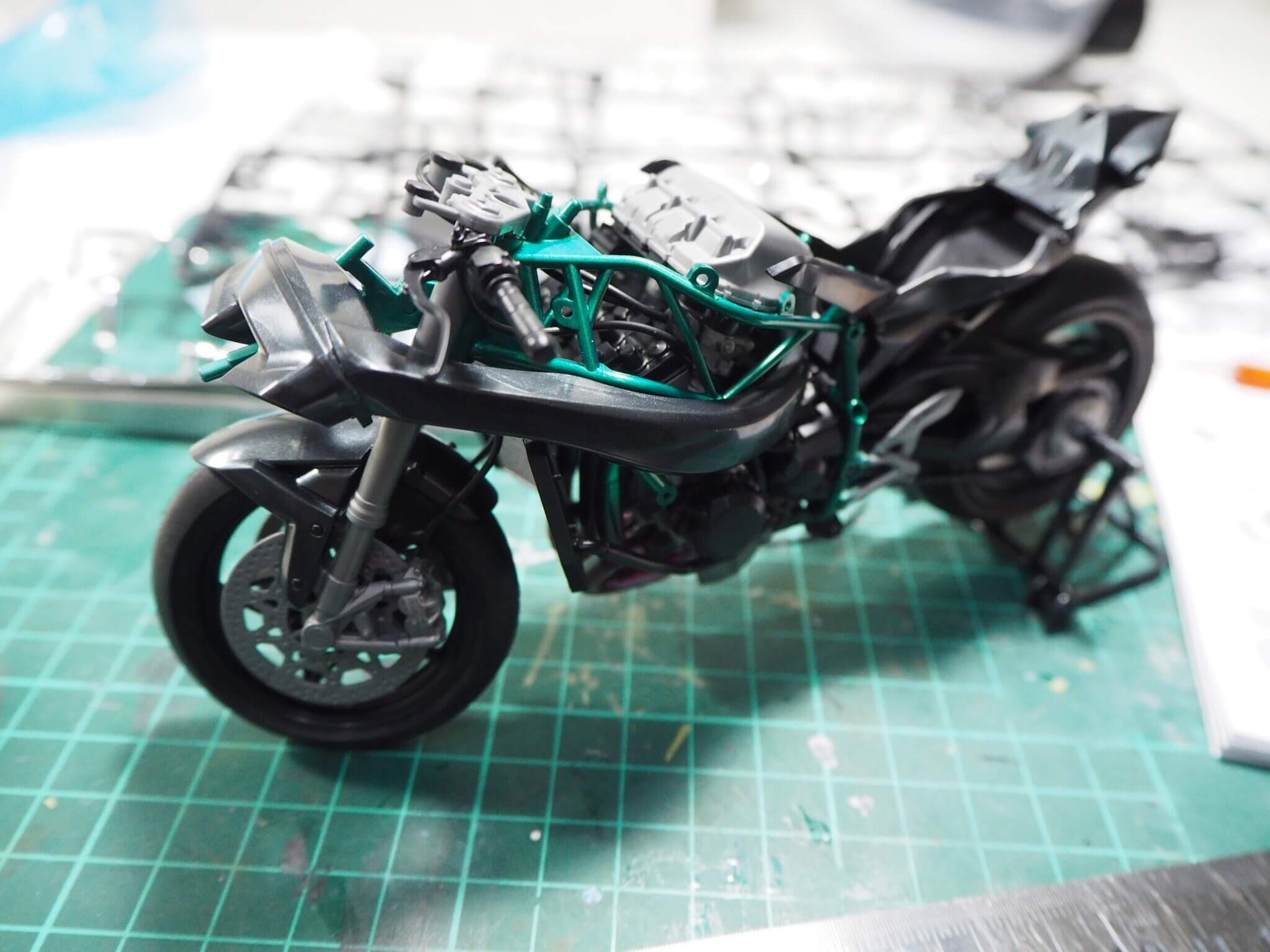 NINJA H2R の組み立て過程