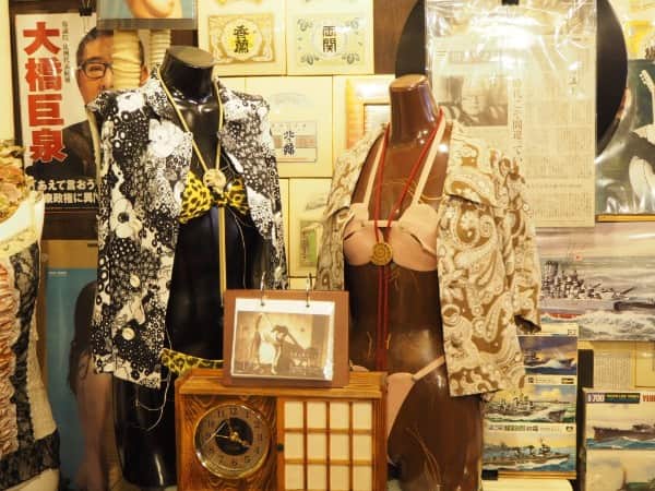 レトロスペース坂会館のはじまりのマネキン