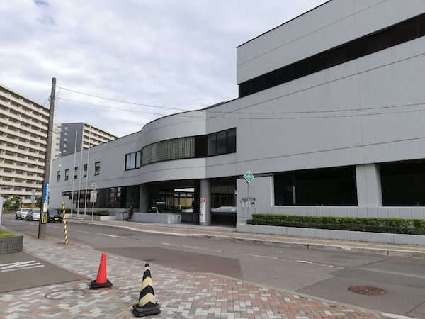 厚別図書館の外観