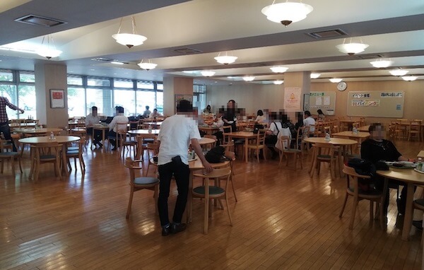 ポリテクセンター北海道の食堂内の様子
