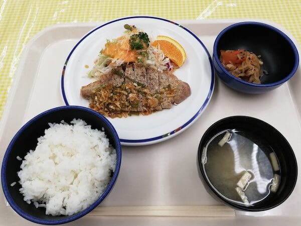札幌市厚別区役所の食堂